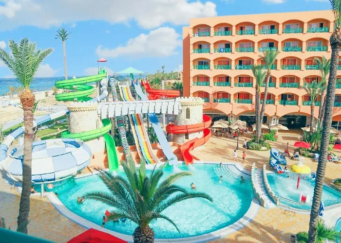 Hotel Marabout - Families And Couples Only