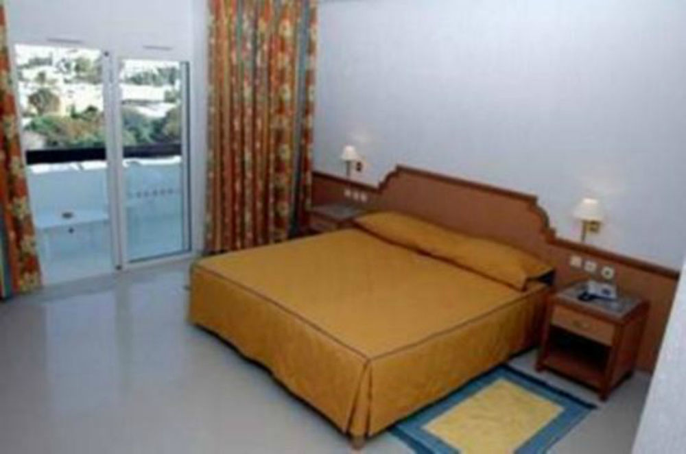 Marabout - Families And Couples Only
