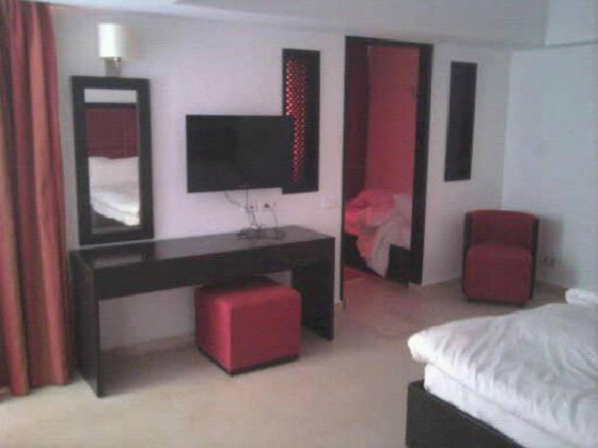 Marabout - Families And Couples Only Hotel